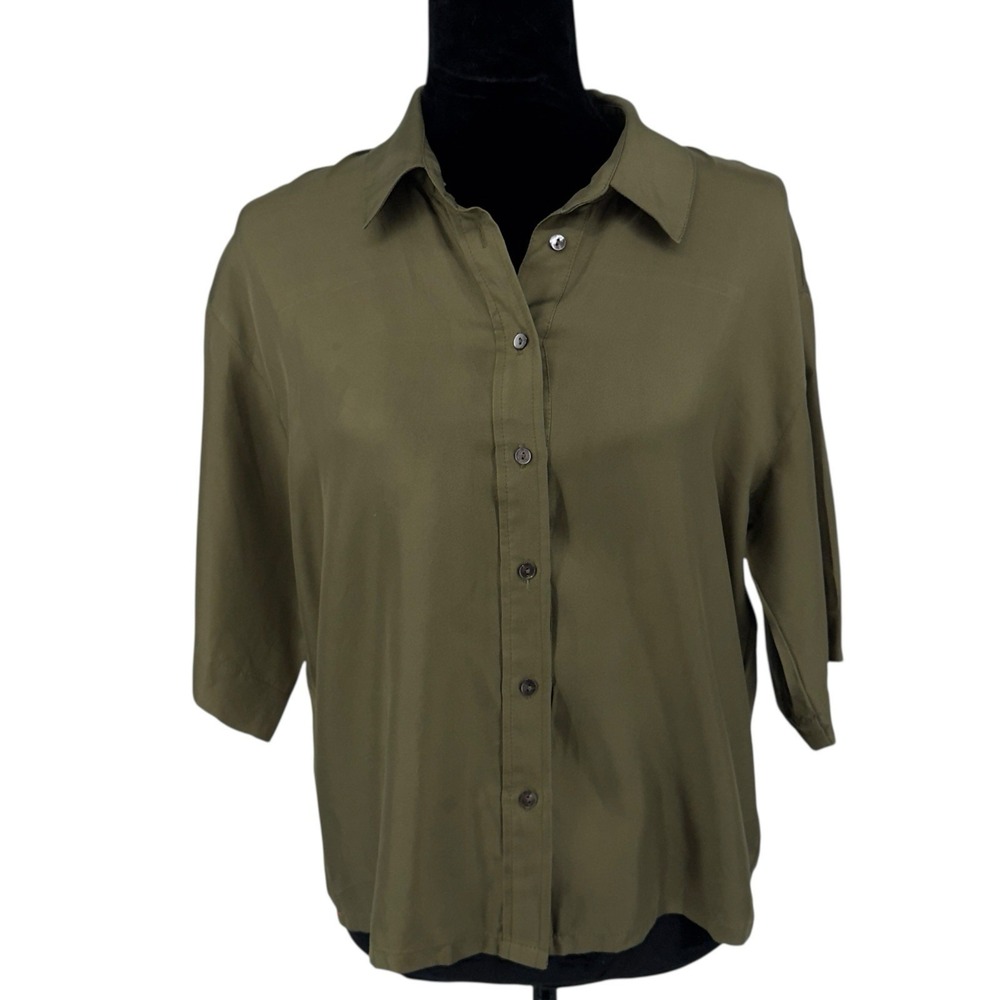 Xirena 100% Silk Button Front Shirt Size XS Olive Green Short Sleeve Blouse